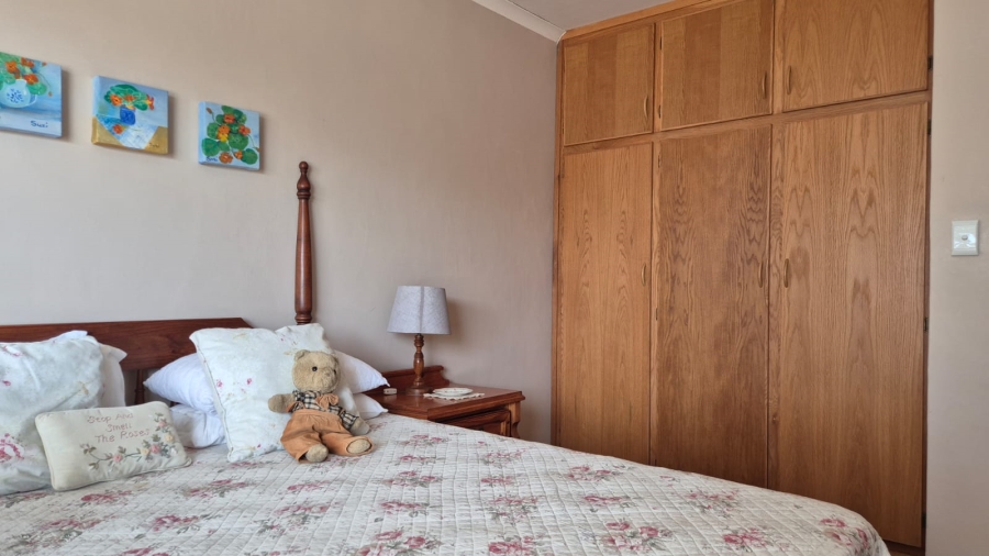 3 Bedroom Property for Sale in Stilbaai Wes Western Cape